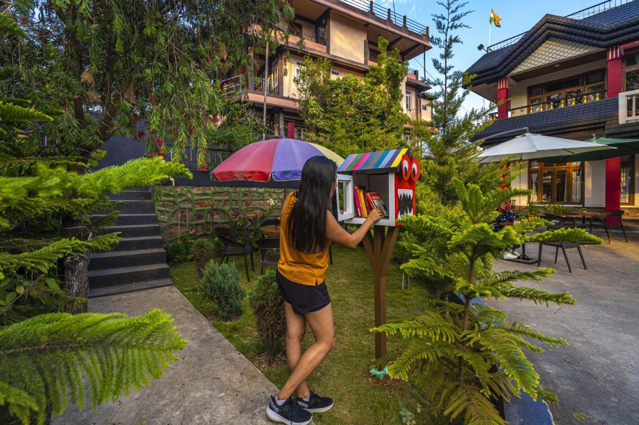 A Pousada Zostel Shillong Exterior foto