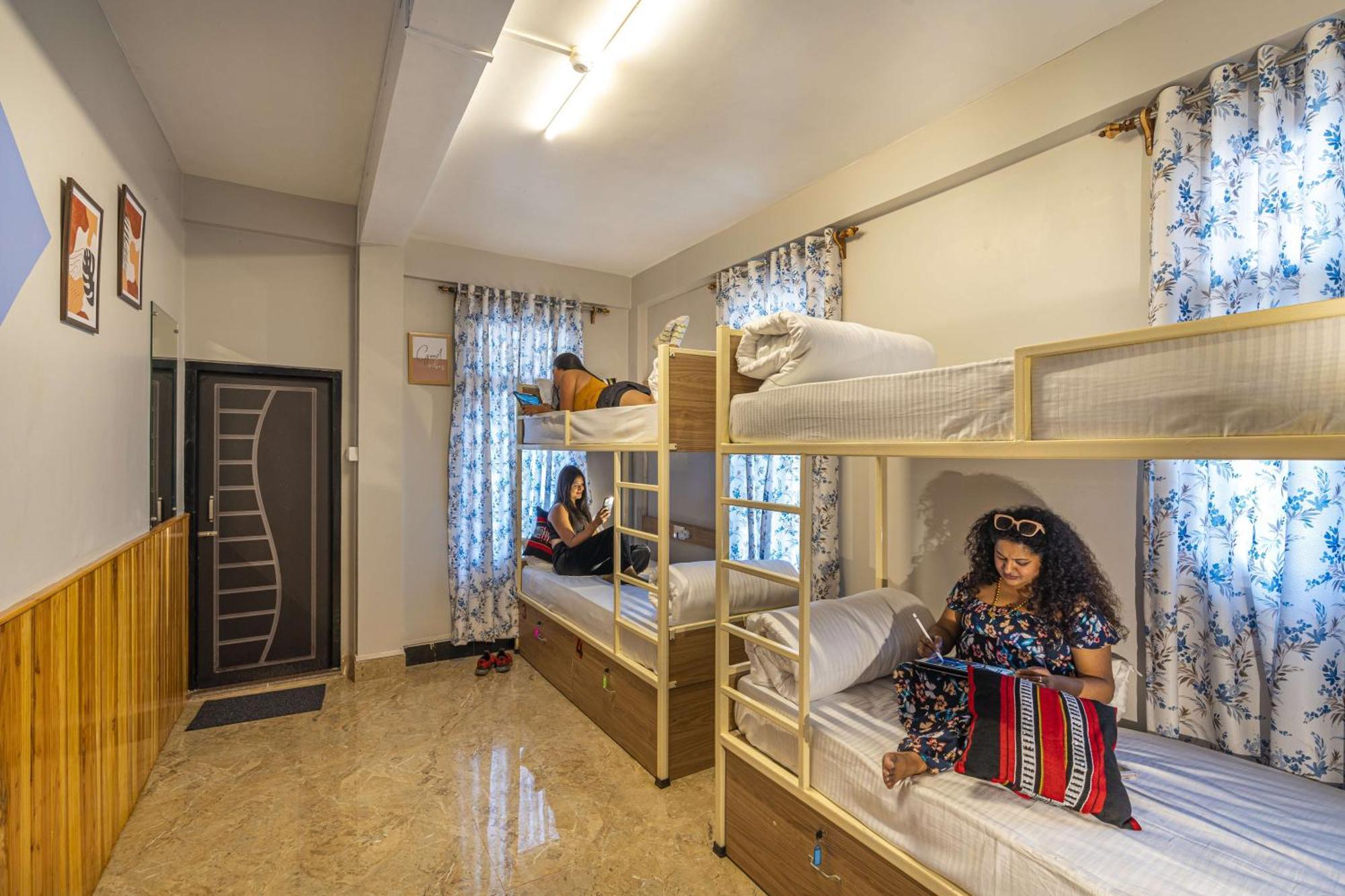 A Pousada Zostel Shillong Exterior foto